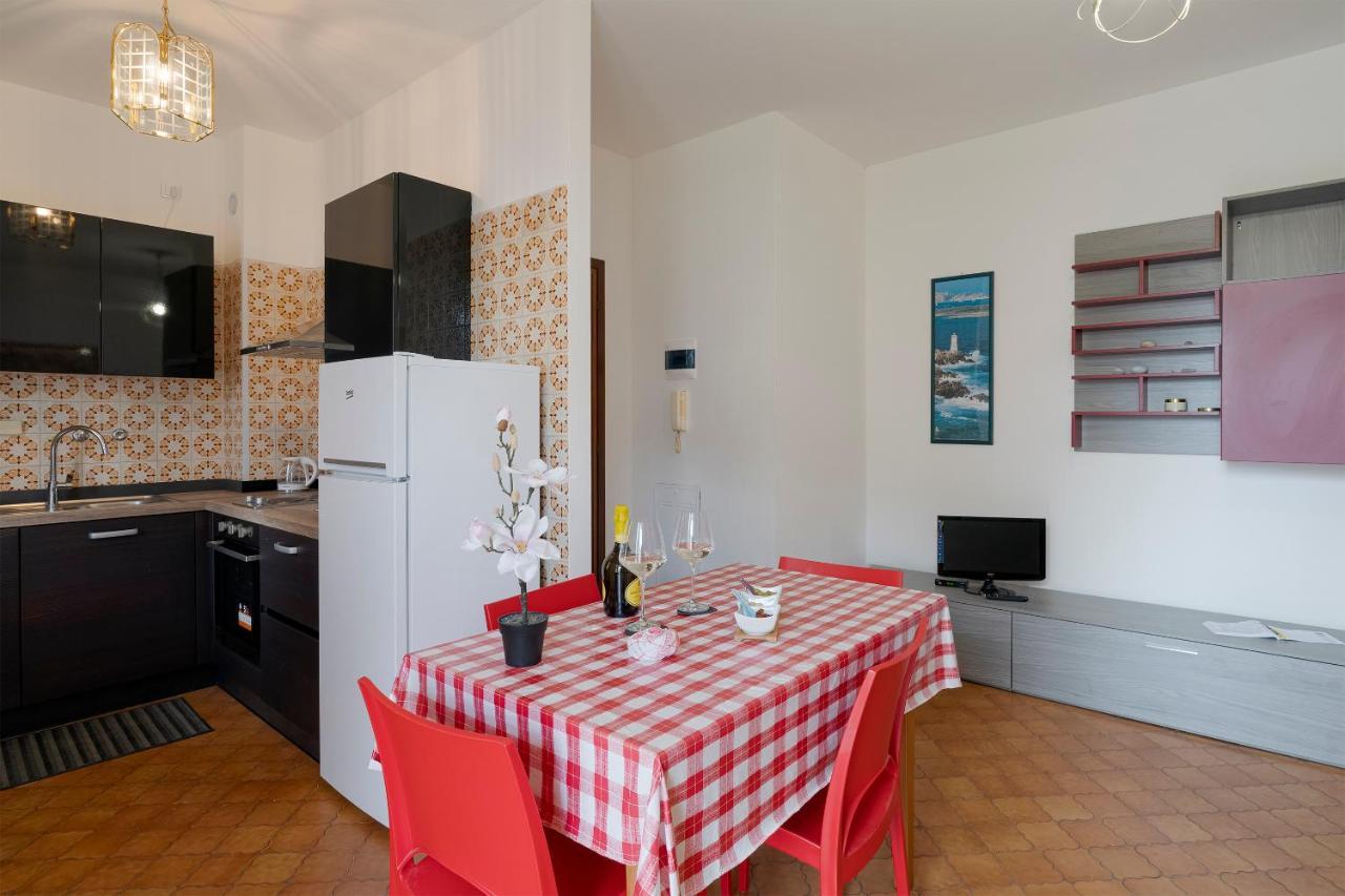 Appartement Near The Sea - Wifi And Parking à Vintimille Extérieur photo
